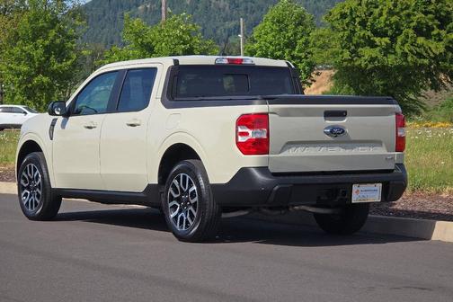 Terrain 2024 Ford Maverick Lariat