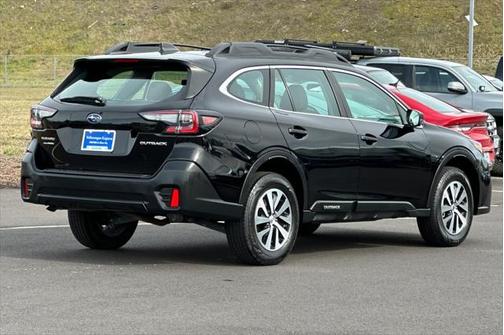 2022 Subaru Outback Base