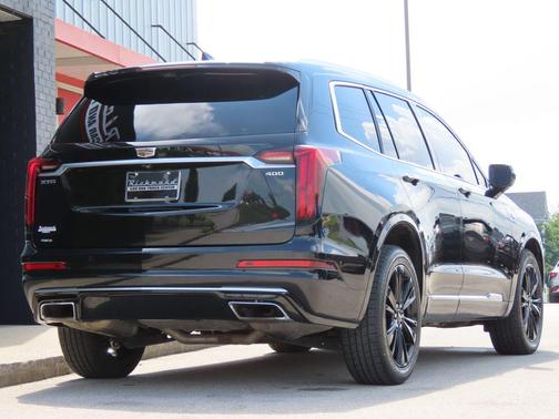 Stellar Black Metallic 2020 Cadillac XT6 Premium Luxury AWD