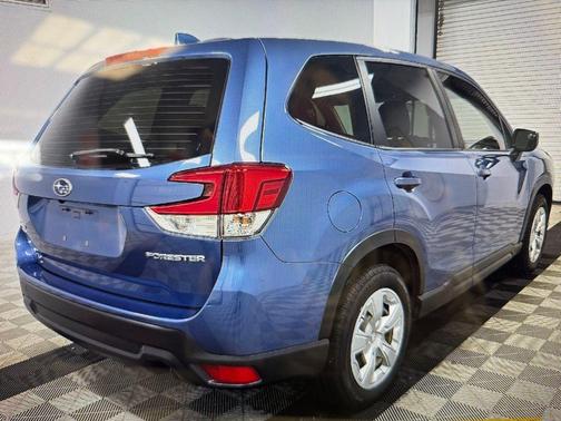 Horizon Blue Pearl 2023 Subaru Forester Base