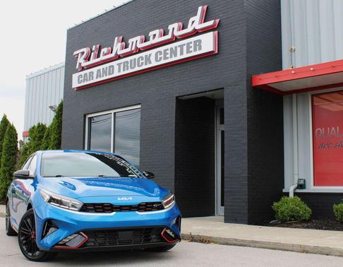 Sporty Blue 2022 Kia Forte GT