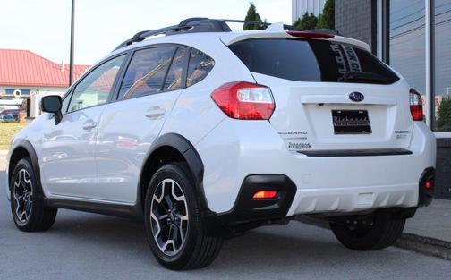 Crystal White Pearl 2016 Subaru Crosstrek 2.0i Limited