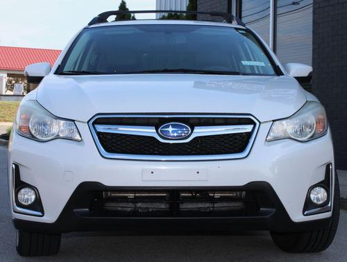 Crystal White Pearl 2016 Subaru Crosstrek 2.0i Limited