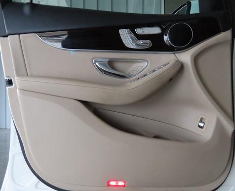 2019 Mercedes-Benz GLC 300 Base