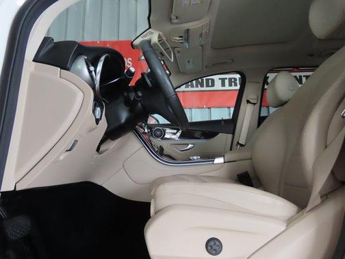 2019 Mercedes-Benz GLC 300 Base