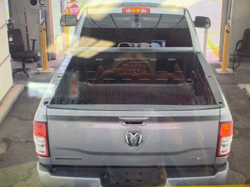 Billet Silver Metallic Clearcoat 2022 RAM 2500 Big Horn Crew Cab 4x4 8' Box