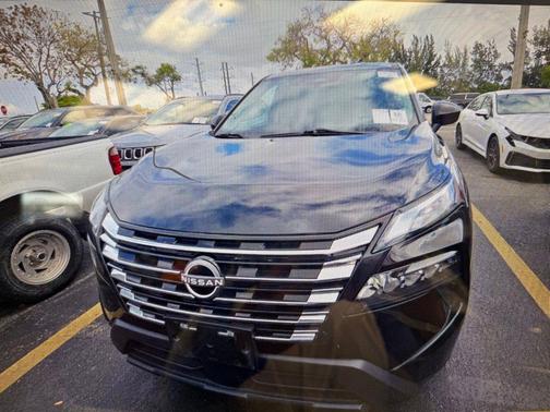 Super Black 2024 Nissan Rogue SV