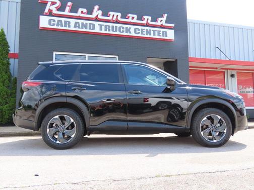 Super Black 2024 Nissan Rogue SV