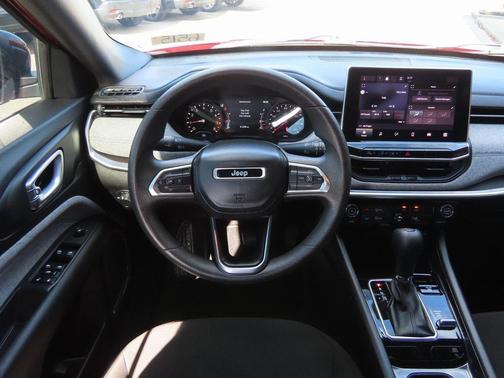 2023 Jeep Compass Sport