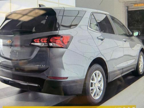 Sterling Gray Metallic 2024 Chevrolet Equinox 1LT