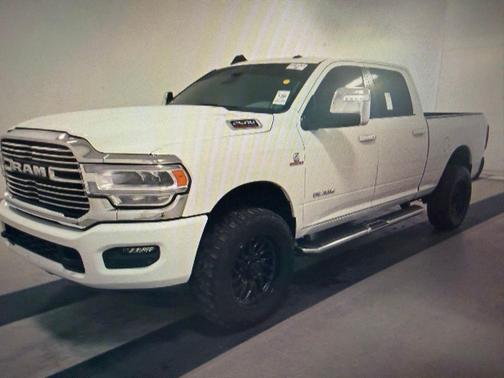 2024 RAM 2500 Laramie Crew Cab 4x4 6'4' Box