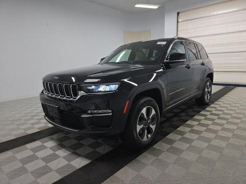 2023 Jeep Grand Cherokee 4xe Base