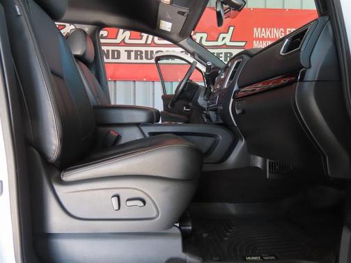 2019 Nissan Titan SL