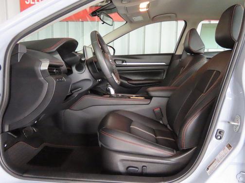 2024 Nissan Altima SR Intelligent AWD