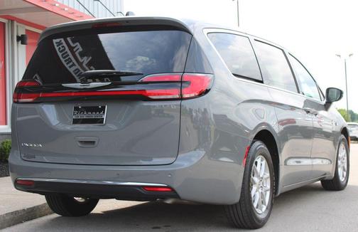 Ceramic Gray Clearcoat 2025 Chrysler Pacifica L