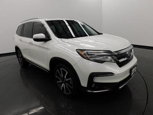 2019 Honda Pilot Touring 8-Passenger