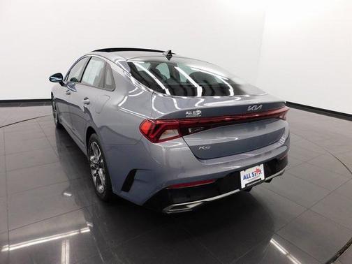 2022 Kia K5 EX