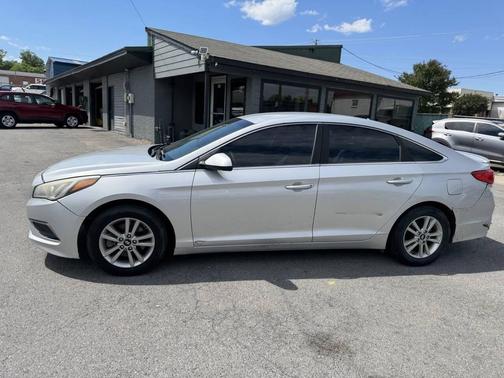 Symphony Silver 2017 Hyundai SONATA SE