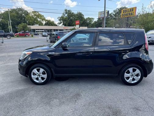 2017 Kia Soul Base