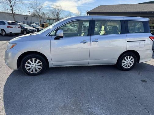 2016 Nissan Quest S