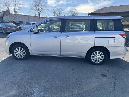 2016 Nissan Quest S