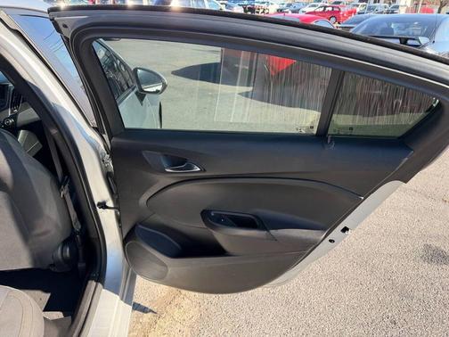 2019 Chevrolet Cruze LS