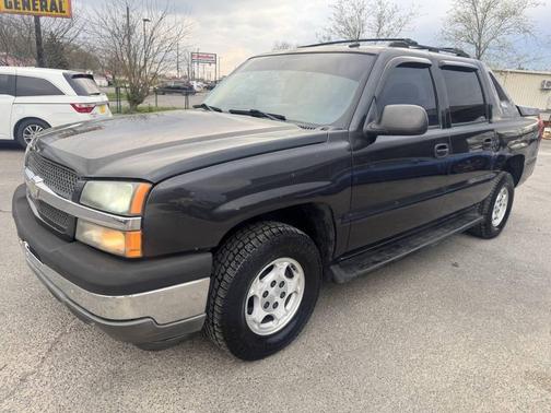 2005 Chevrolet Avalanche 1500 LS