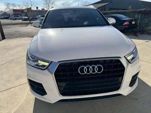 2017 Audi Q3 2.0T Premium Plus