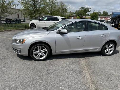 2014 Volvo S60 T5 Premier Plus