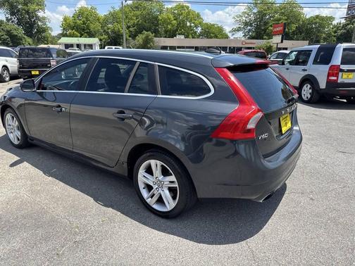 Blue 2015 Volvo V60 T5 Premier