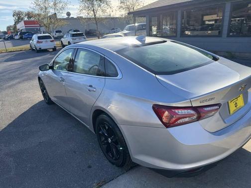 2020 Chevrolet Malibu FWD LT
