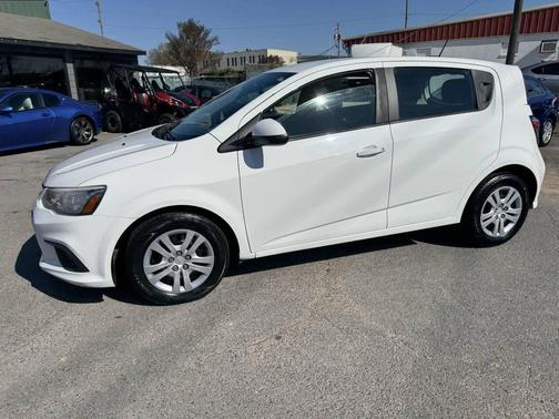2017 Chevrolet Sonic LT
