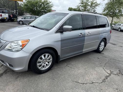 Alabaster Silver Metallic 2010 Honda Odyssey EX-L