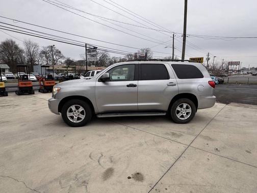 2008 Toyota Sequoia SR5