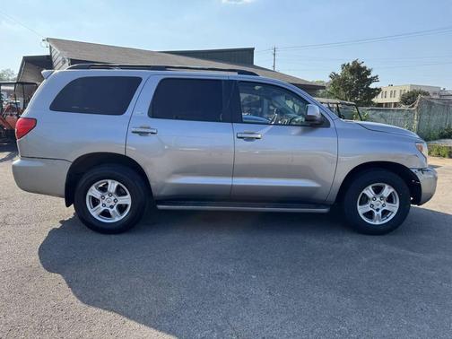 2008 Toyota Sequoia SR5