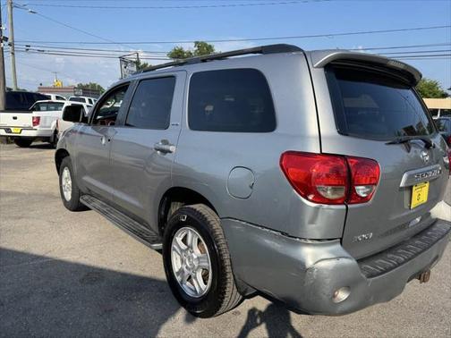 2008 Toyota Sequoia SR5