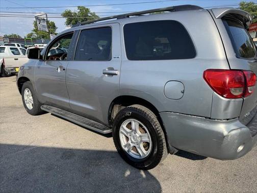 2008 Toyota Sequoia SR5
