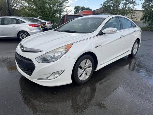 2015 Hyundai SONATA Hybrid Limited