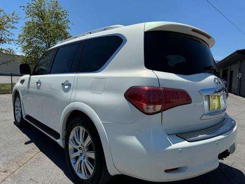 2013 INFINITI QX56 Base