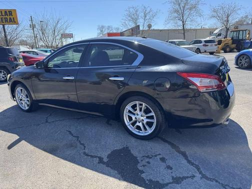 2011 Nissan Maxima SV