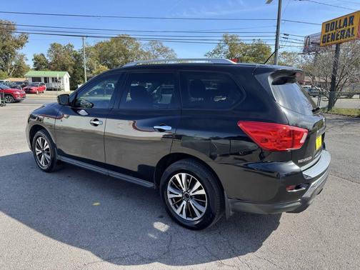 2017 Nissan Pathfinder S