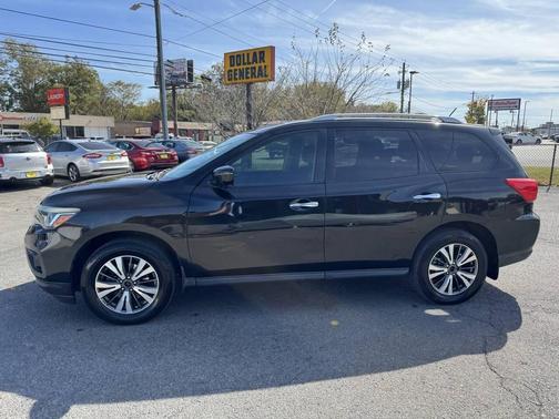 2017 Nissan Pathfinder S