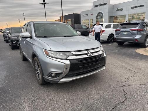 2017 Mitsubishi Outlander SE