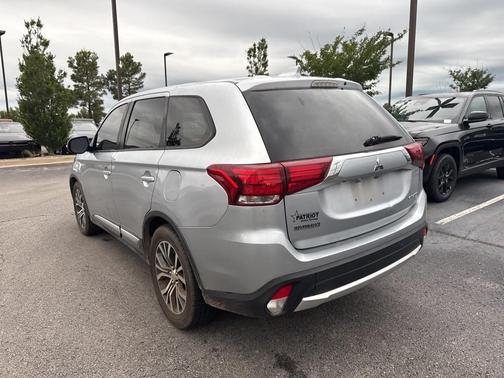 2017 Mitsubishi Outlander SE