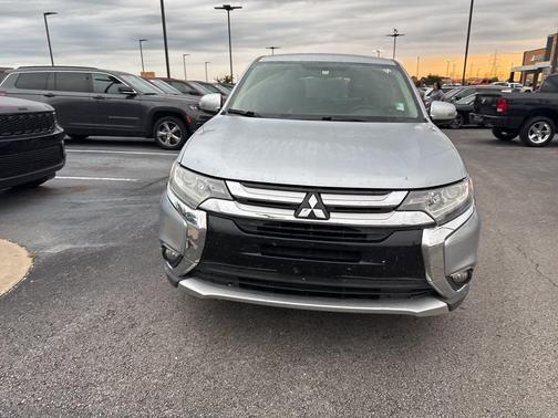 2017 Mitsubishi Outlander SE