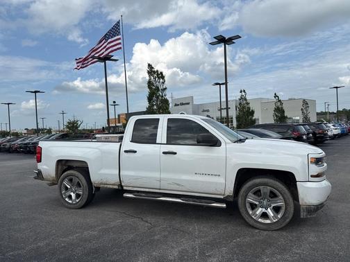 2017 Chevrolet Silverado 1500 Custom