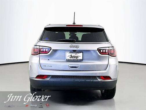 Billet Silver Metallic Clearcoat 2023 Jeep Compass Sport