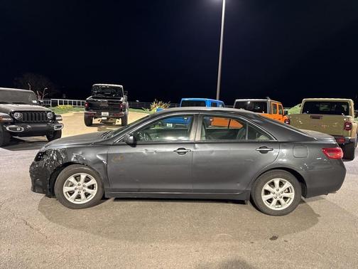 2010 Toyota Camry LE