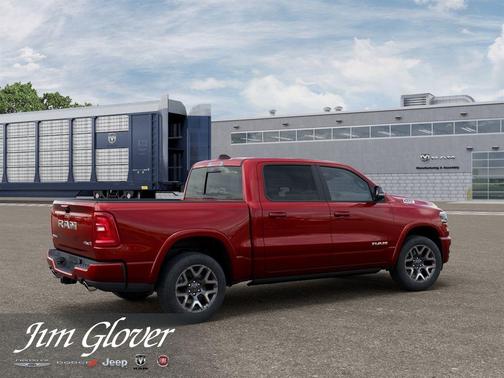 Molten Red Pearlcoat 2026 RAM 1500 Laramie