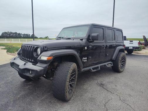 Black Clearcoat 2020 Jeep Wrangler Unlimited Sport